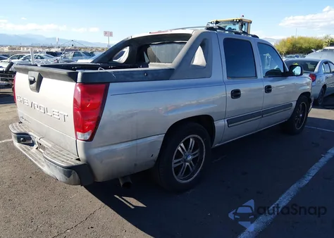 2004 Chevrolet Avalanche 1500 из США, поврежденный, VIN 3GNEC12T24G241111